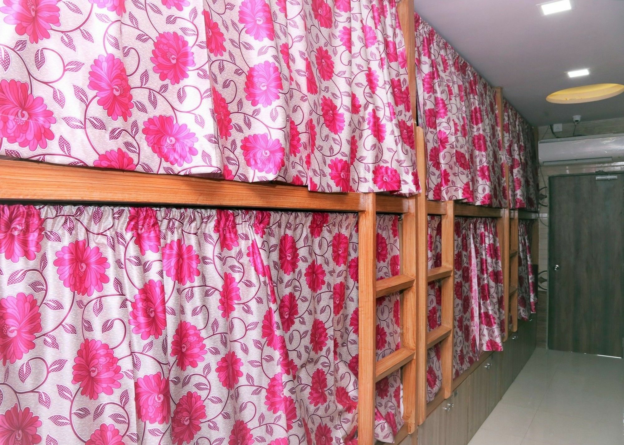 Delta Dormitory Βομβάη Εξωτερικό φωτογραφία